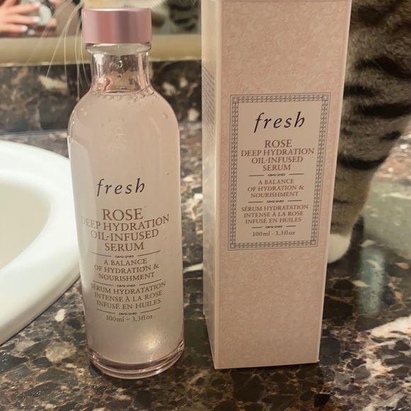 FRESH Rose Deep Hydration Oil Infused Serum - Picture 5 of 5